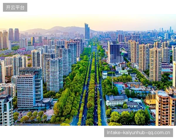青岛西海岸边线推进如刀般锐利——城市进程的海风刻线